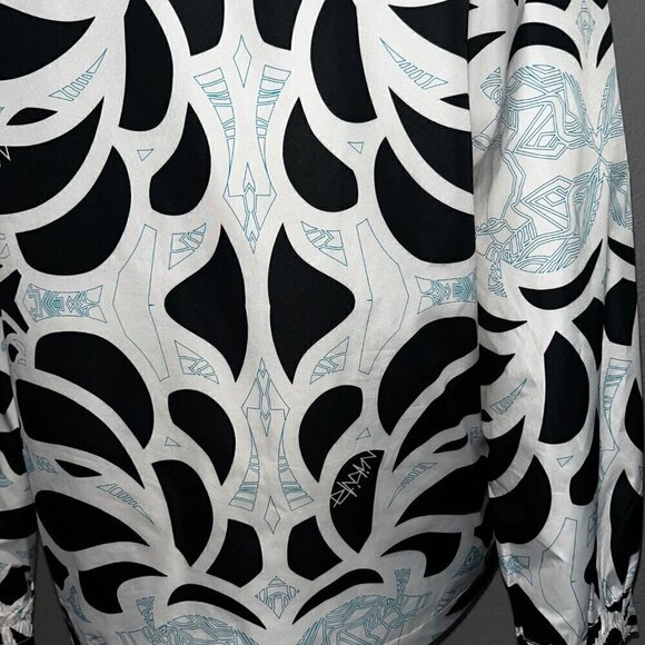 NIKITA Native Alaskan Inspired Design Women's Snowboard Jacket - Anime Shapes -S - Picture 12 of 16